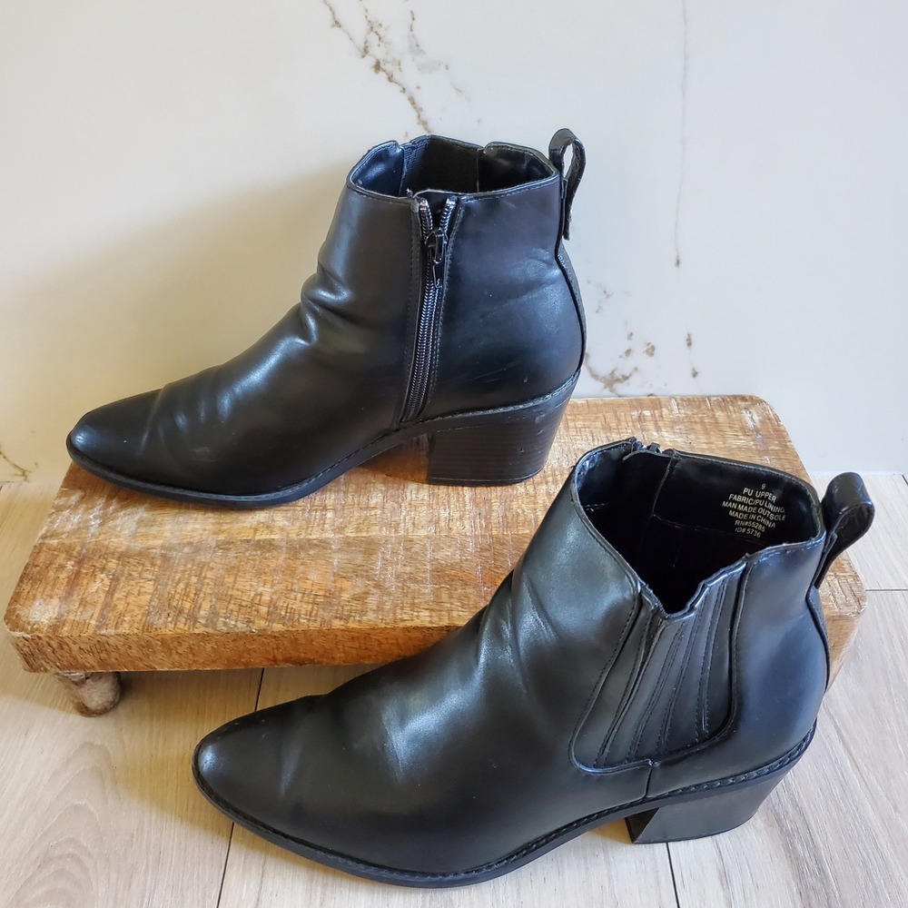 Express Boots Womens 9 Black Pointed Toe Side Zip Ankle Block Heel Booties